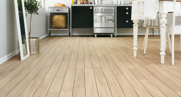 Лучшие варианты дизайнерского пола для частного дома. Цвет полов и совмещение разных решений foto 1