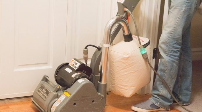 Когда нужна реставрация паркета