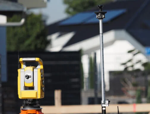 Как выбрать юридическую компанию, которая поможет вступить в СРО изыскателей быстро и безопасно