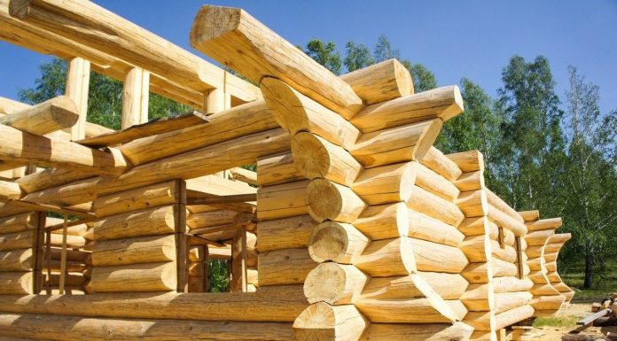 Особенности постройки деревянного дома: как и из чего