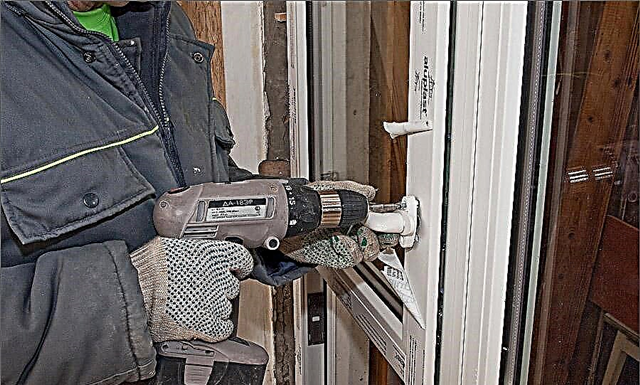 Поломка пластиковых дверей: когда и к кому обращаться за помощью