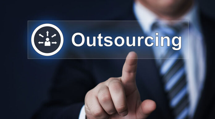 Аутсорсинг как решение для индустрии удаления