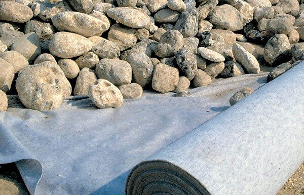 Геотекстиль: для чего используется и как выбрать?