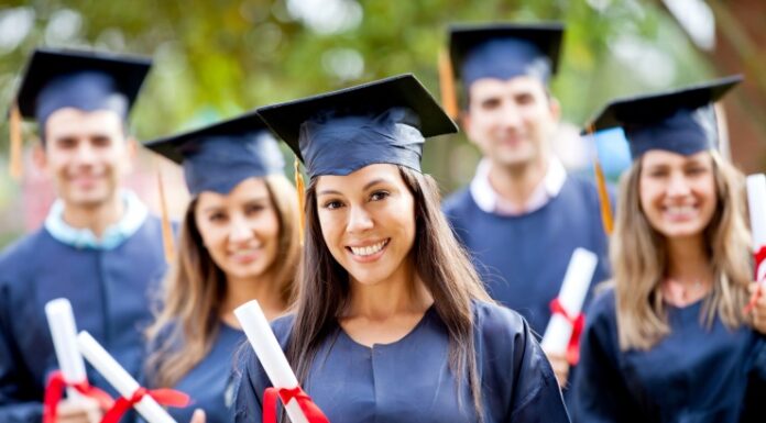 Является ли обучение за границей активом на рынке труда?