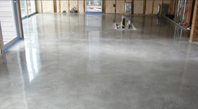 Бетонный пол: его преимущества и модели