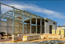 Особенности сэндвич-панели в строительстве