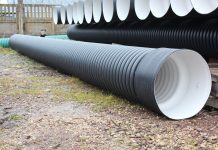 Плюсы использования пластиковой трубы в канализации