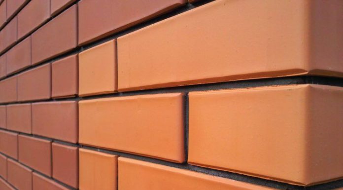 Все виды каменной кладки: лицевой кирпич, тротуарная плитка, керамические блоки