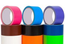 Цветной скотч: где применяют его вместе с прозрачным?