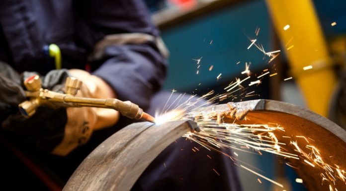 Резка по металлическим конструкциям: плазменная и лазерная