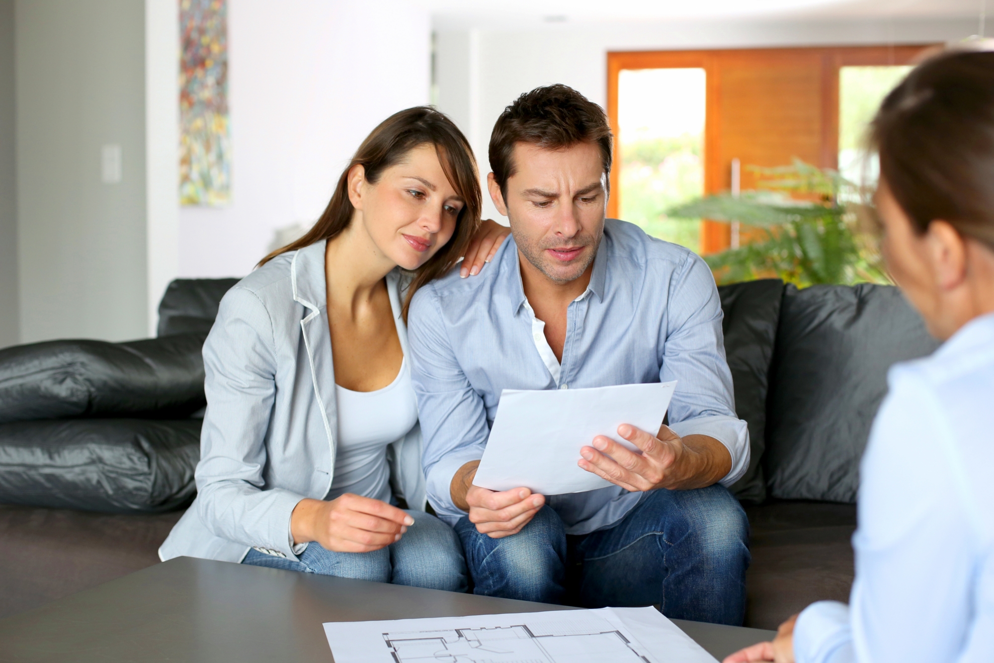 Покупка квартиры через агентство недвижимости: плюсы и минусы