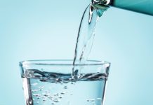 Очистка воды из скважины: методы и плюсы https://ru.freepik.com/free-photo/a-glass-of-water-macro-shot_2807849.htm#fromView=search&page=1&position=17&uuid=31583f08-72ac-4383-b077-ee4a8cc38b31