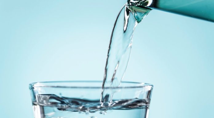 Очистка воды из скважины: методы и плюсы https://ru.freepik.com/free-photo/a-glass-of-water-macro-shot_2807849.htm#fromView=search&page=1&position=17&uuid=31583f08-72ac-4383-b077-ee4a8cc38b31