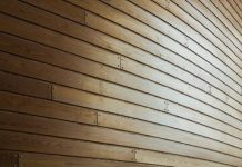 Следуем тренду: качественный металлический сайдинг под дерево