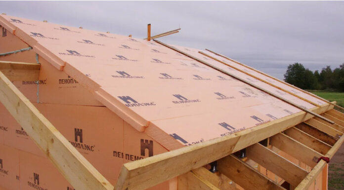 Утепление крыши дома: возможные ошибки, плюсы и минусы теплоизоляционных материалов