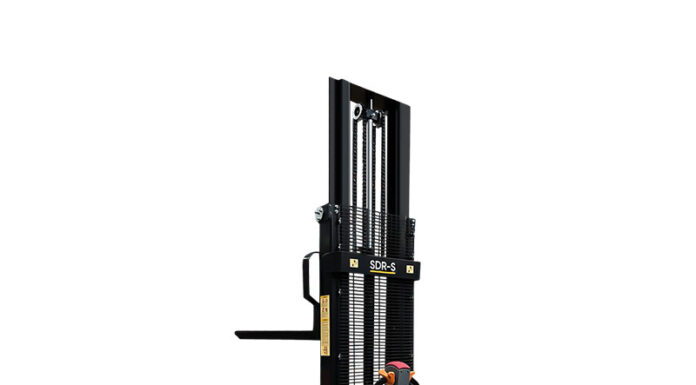 Самоходные штабелеры: полное руководство по выбору и эксплуатации
