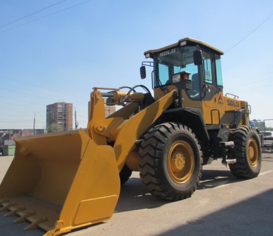 Услуги фронтального погрузчика: аренда спецтехники для стройки